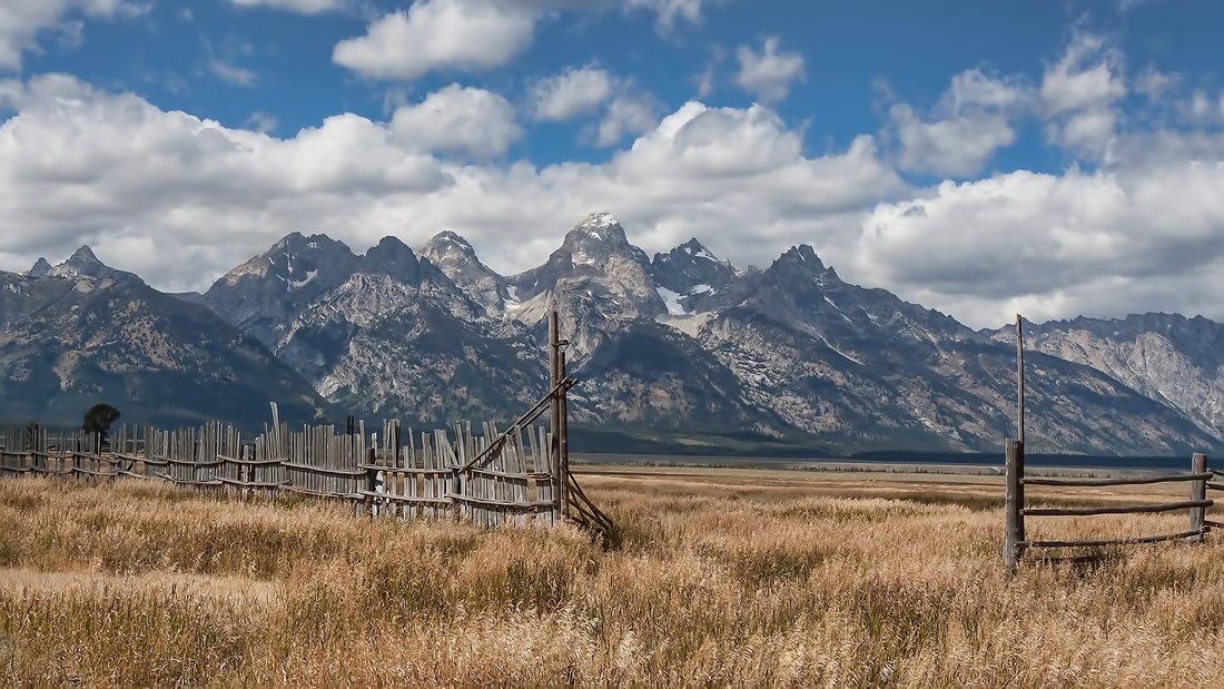 Mormon Row, Grand Teton National Park, Wyoming\n\n7 September, 2008