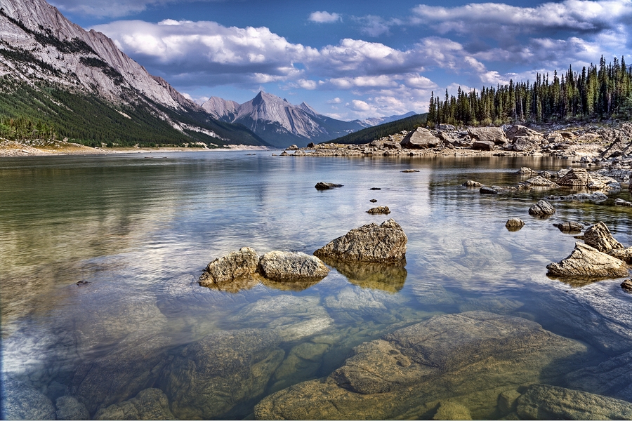 Medicine Lake\n\nJasper National Park, Alberta\n\n22 August, 2009