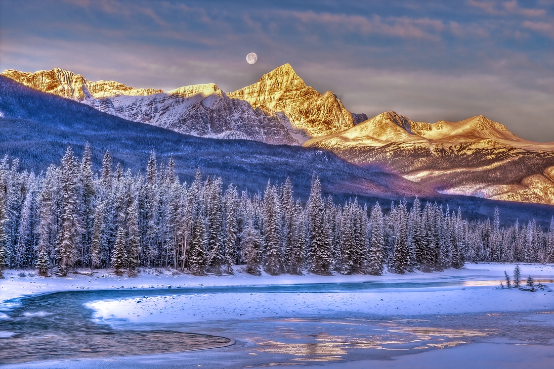 Sunrise, Icefields Parkway, Athabaska River, Jasper National Park, Alberta\n\n12 December, 2011