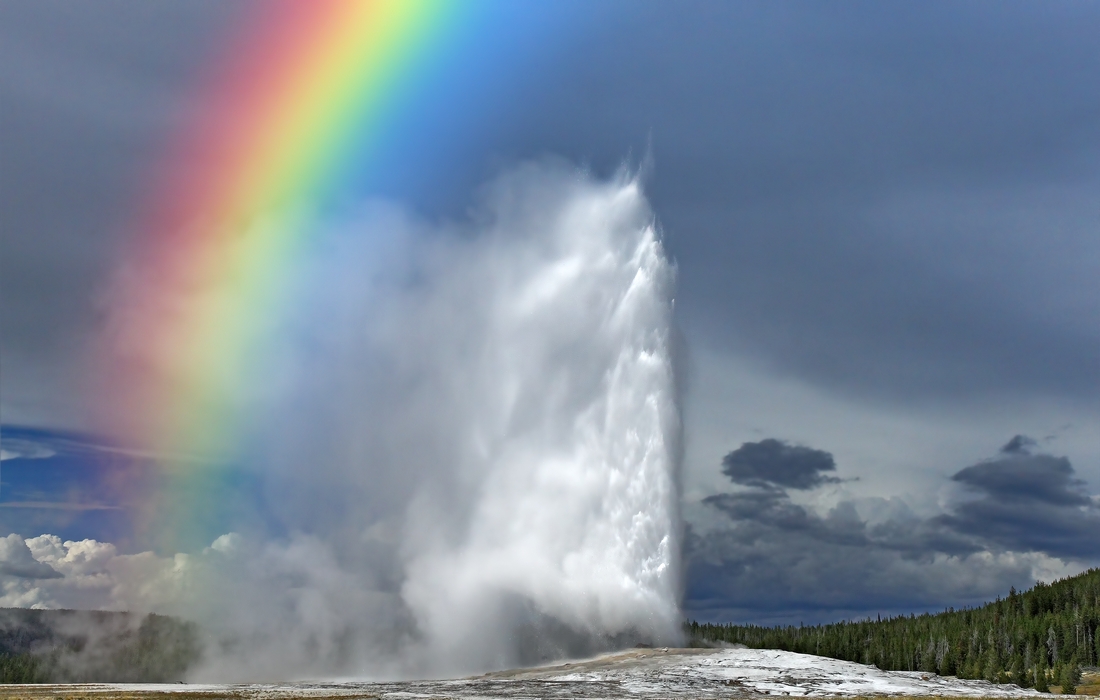 Old Faithful Geyser, Upper Geyser Basin, Yellowstone National Park, Wyoming\n\n31 August, 2012