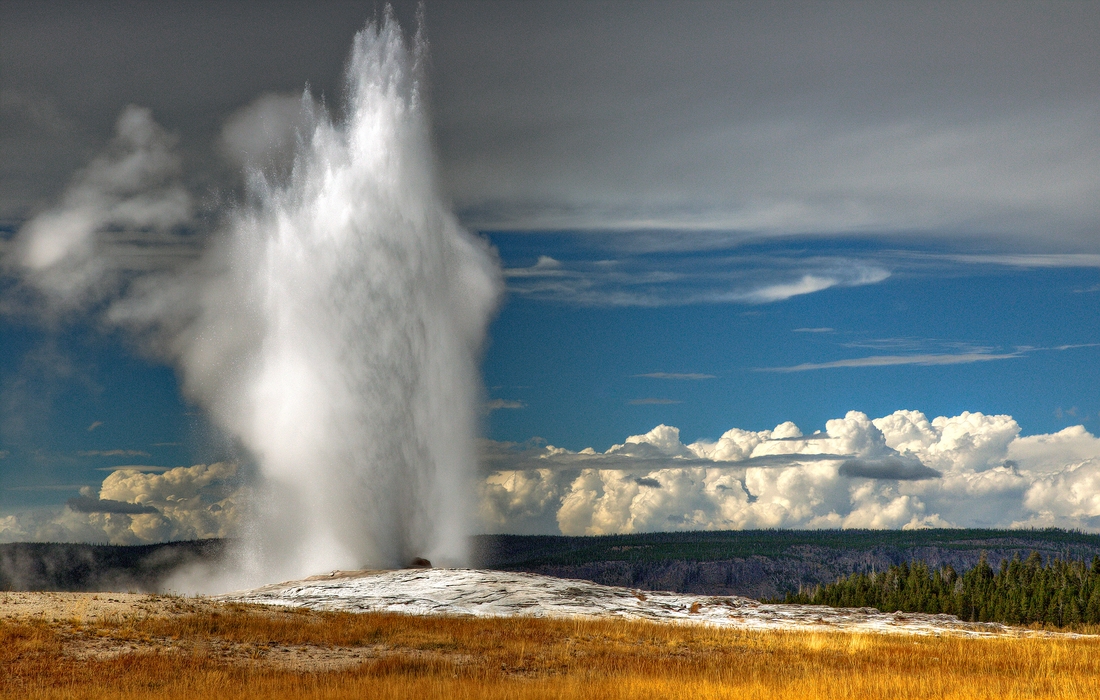 Old Faithful Geyser, Upper Geyser Basin, Yellowstone National Park, Wyoming\n\n31 August, 2012