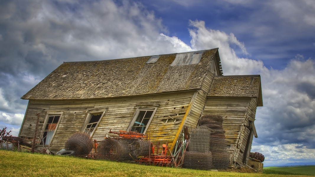 Skeen School, Fulgate Road, Near Palouse, Washington\n\n18 June, 2013